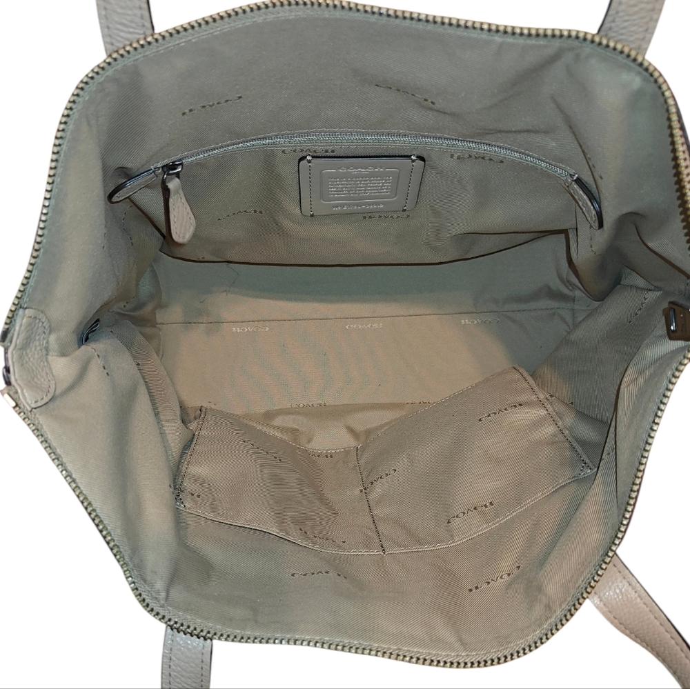 COACH Taylor Tote In Tan Pebble Leather - Picture 8 of 16